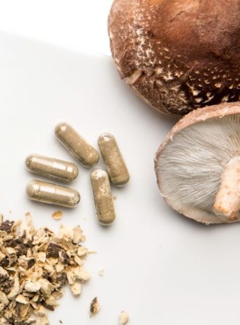 Best mushroom supplements in different forms capsules, powder for overall health
